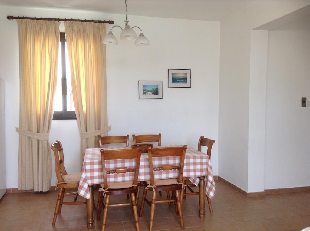 Aura Holiday Villas Пафос Экстерьер фото