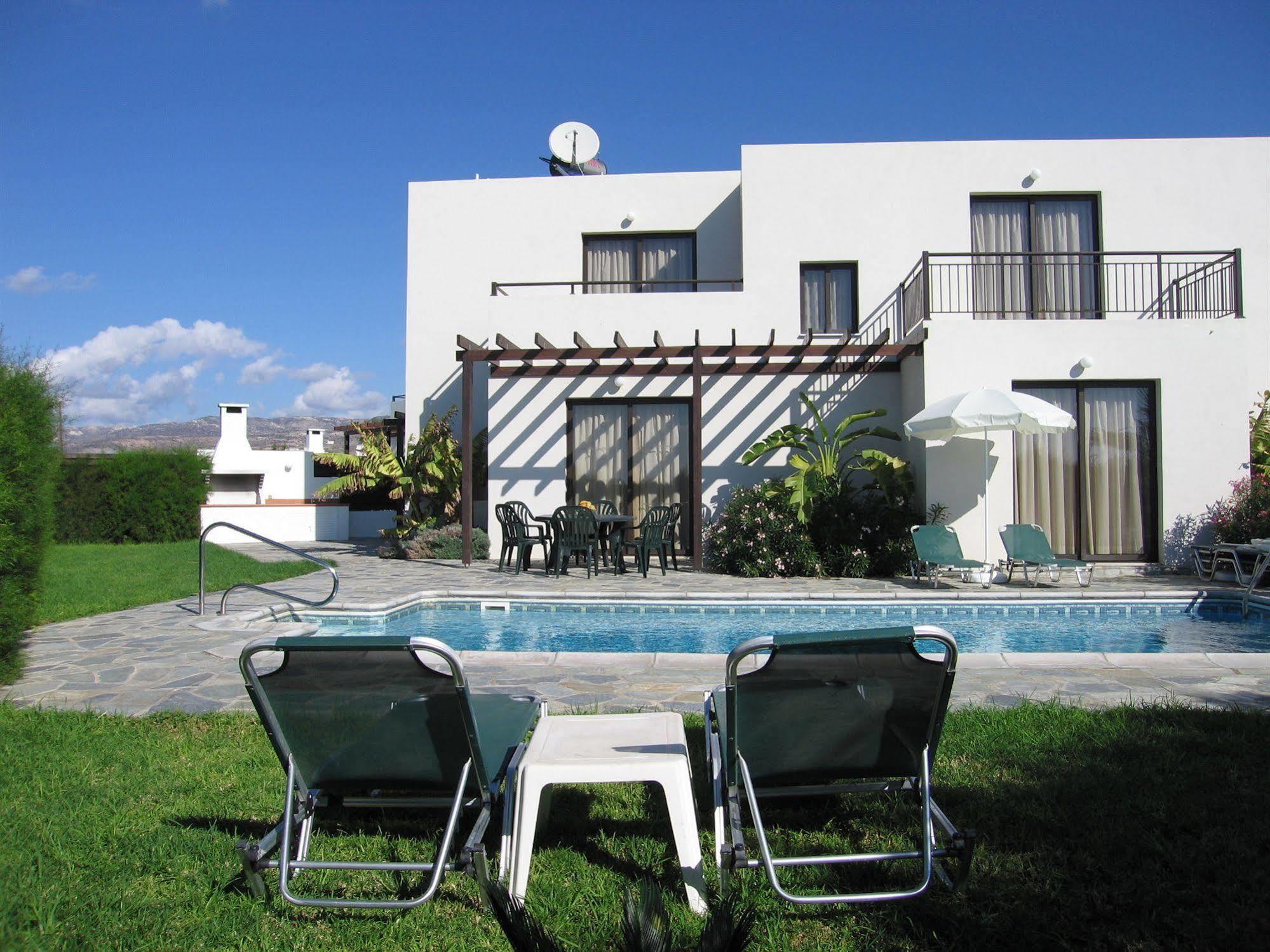 Aura Holiday Villas Пафос Экстерьер фото